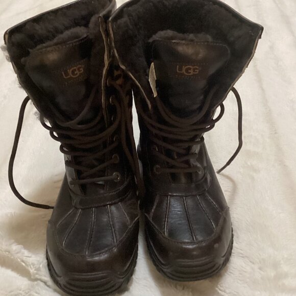 Dark brown leather UGGs - Picture 2 of 2